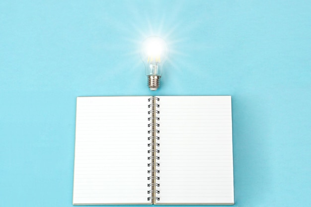 介绍万里长城的历史故事